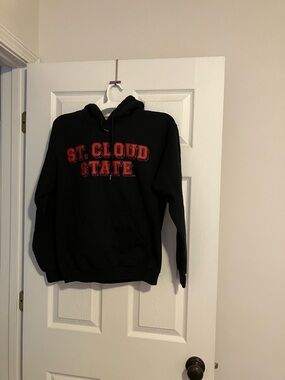 Vintage Y2K St. Cloud State  Screen Print SpellOut Hoodie Size M Black MV Sports